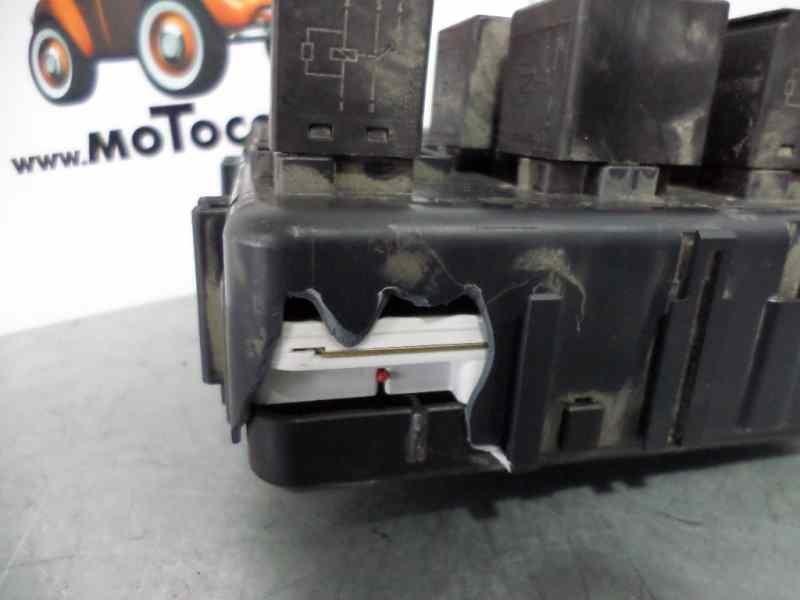 Recambio de caja reles / fusibles para ford mondeo berlina (ge) ambiente referencia OEM IAM 1S7T14A073AE  