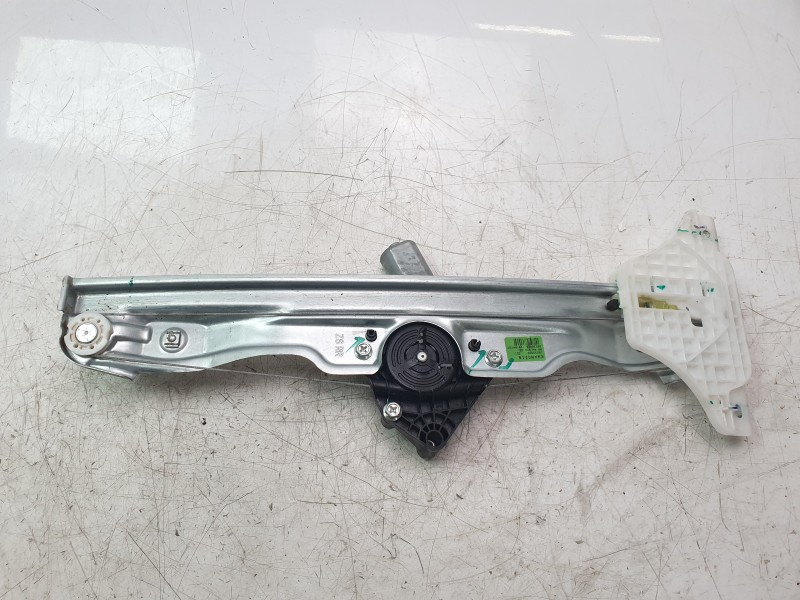 Recambio de elevalunas trasero derecho para mg zs comfort referencia OEM IAM 10233938  