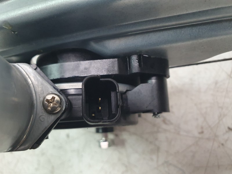 Recambio de elevalunas trasero derecho para mg zs comfort referencia OEM IAM 10233938  