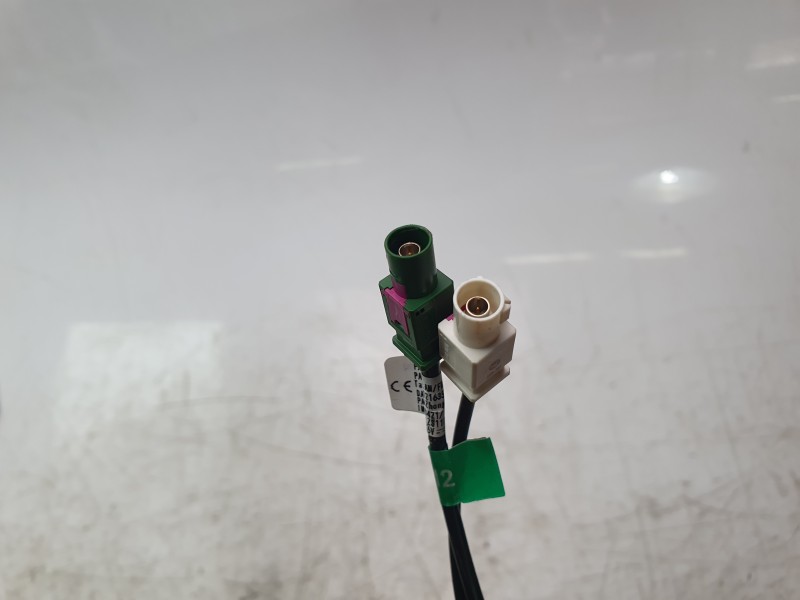 Recambio de antena para mg zs comfort referencia OEM IAM 10348948  