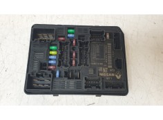 Recambio de caja reles / fusibles para renault clio v intens referencia OEM IAM 284B77213R  