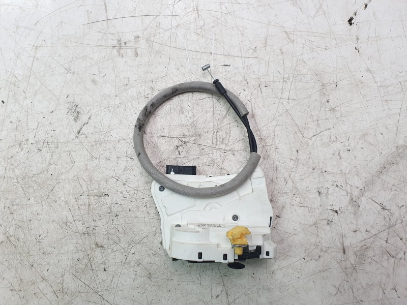 Recambio de cerradura puerta delantera derecha para mg zs comfort referencia OEM IAM 10645781  