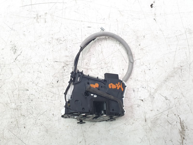 Recambio de cerradura puerta delantera derecha para mg zs comfort referencia OEM IAM 10645781  