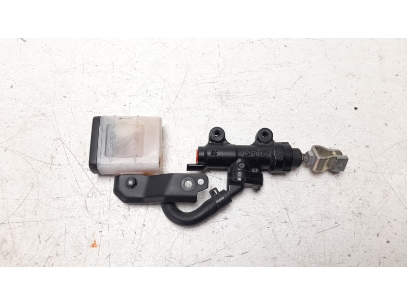 Recambio de bomba freno para honda cb 500f referencia OEM IAM 43510MKPJ01  