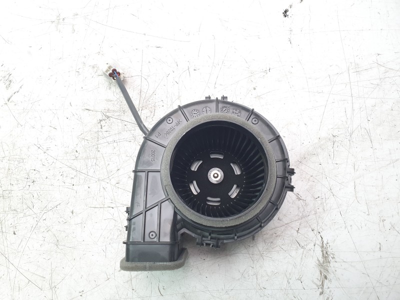 Recambio de motor calefaccion para toyota rav 4 v (_a5_, _h5_) 2.5 hybrid (axah52) referencia OEM IAM G923033050  