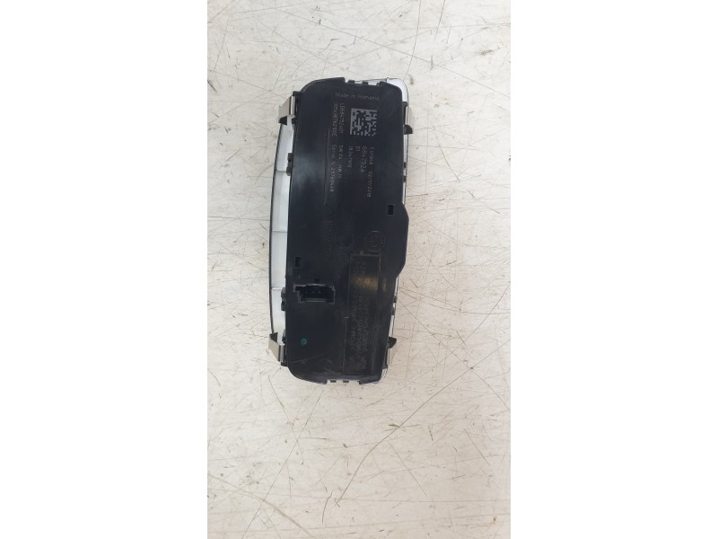 Recambio de mando luces para bmw serie x1 (f48) sdrive18d referencia OEM IAM 6847524  