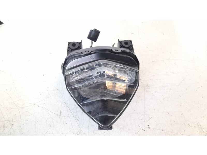 Recambio de piloto trasero central para honda cbr 500r cbr 500 r referencia OEM IAM 33701MJWJ82  