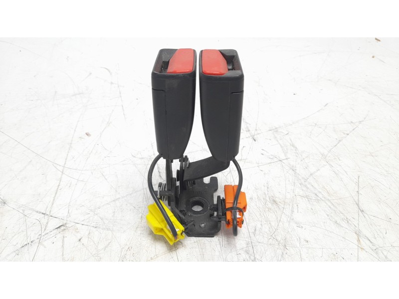 Recambio de juego cinturones trasero para volvo xc 40 2.0 diesel cat referencia OEM IAM 32239901  