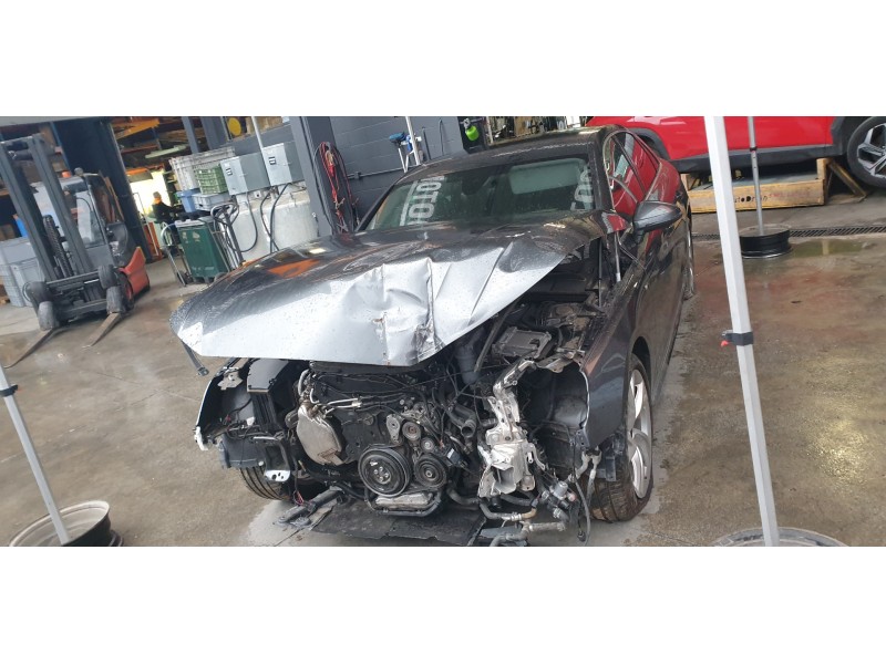 audi a4 berlina (8wc) del año 2020