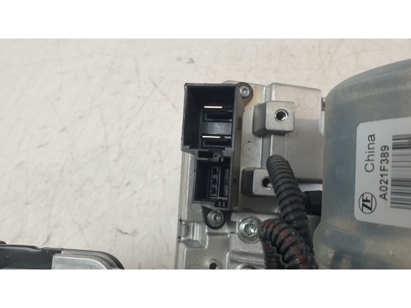 Recambio de columna direccion para volkswagen polo vi (ae1) basis referencia OEM IAM 2Q1423510BM  