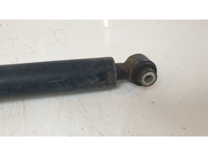 Recambio de amortiguador trasero izquierdo para mercedes-benz clase a (w176) 1.8 cdi cat referencia OEM IAM 1763201531  