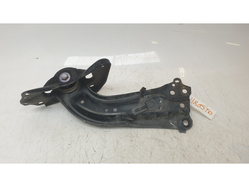 Recambio de brazo suspension superior trasero derecho para lexus ux (za10) 250h referencia OEM IAM 48760-33180  