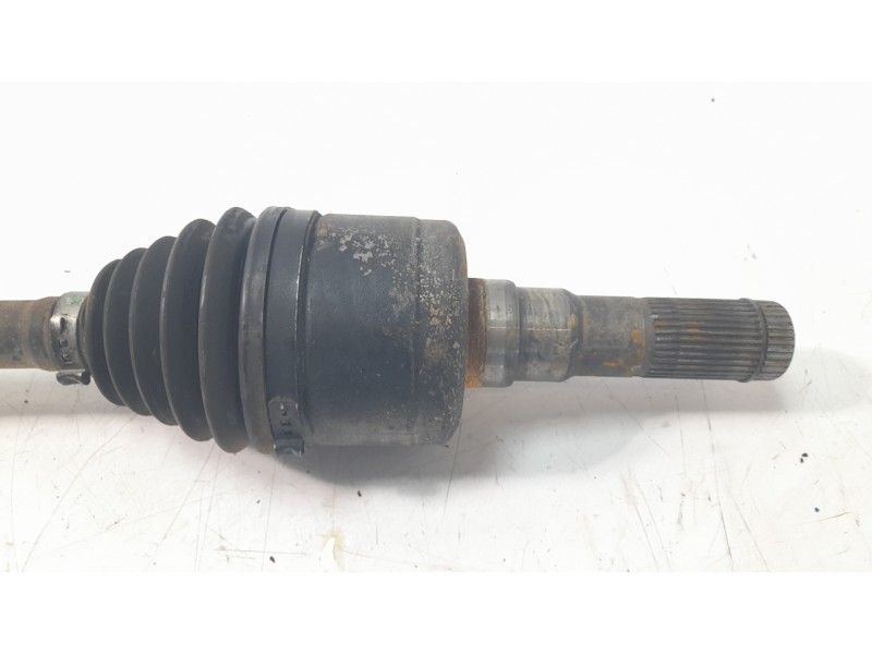 Recambio de transmision trasera derecha para ford mustang gt referencia OEM IAM 2690512  