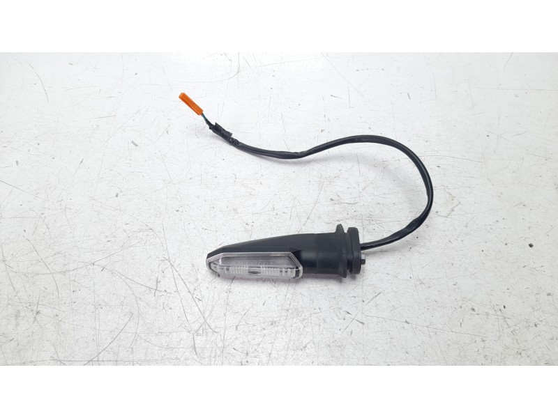 Recambio de piloto trasero izquierdo para honda cb 500f referencia OEM IAM 33650MKPD01  