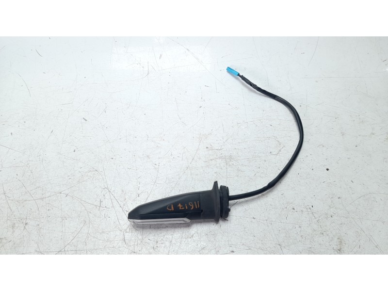 Recambio de piloto trasero derecho para honda cb 500f referencia OEM IAM 33600MKPD01  