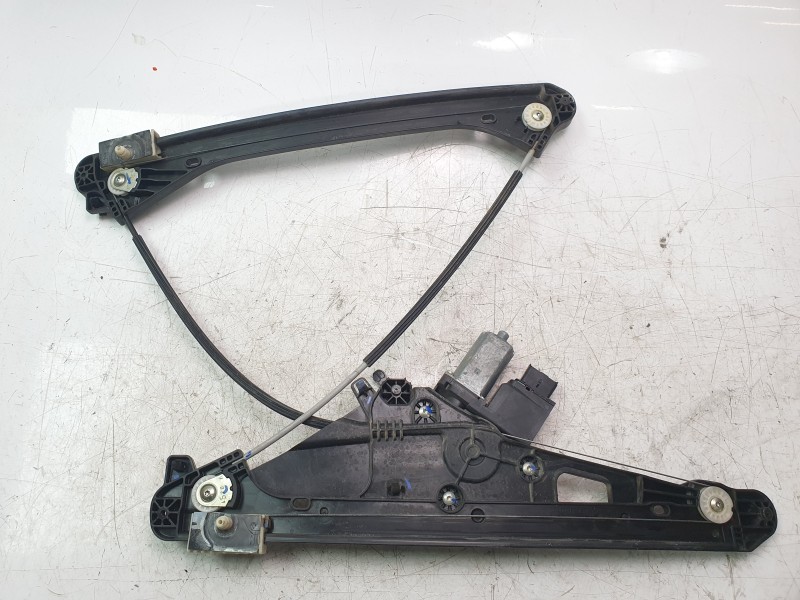 Recambio de elevalunas delantero izquierdo para peugeot 3008 ii suv (mc_, mr_, mj_, m4_) 1.2 thp/ puretech 130 (mrhnsm, mrhnsu, 