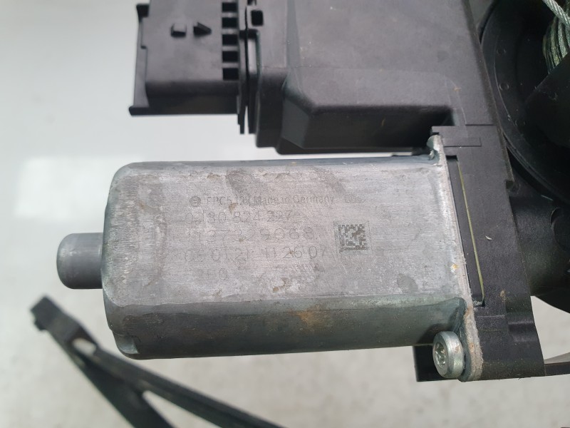 Recambio de elevalunas delantero izquierdo para peugeot 3008 ii suv (mc_, mr_, mj_, m4_) 1.2 thp/ puretech 130 (mrhnsm, mrhnsu, 