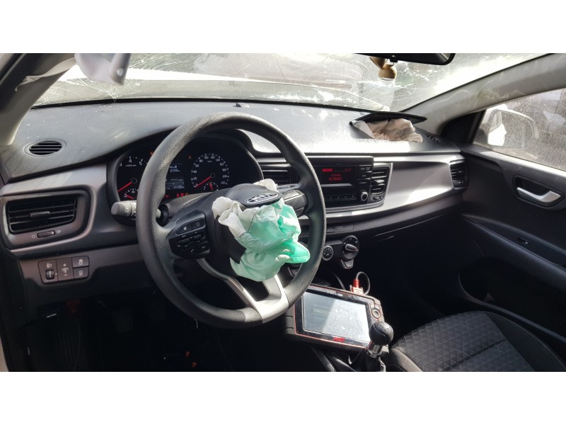 kia rio (yb) del año 2019