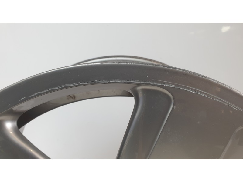 Recambio de llanta para bmw 1 (f40) 118 i referencia OEM IAM 6897609  