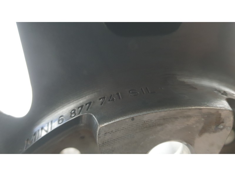 Recambio de llanta para bmw 1 (f40) 118 i referencia OEM IAM 6897609  