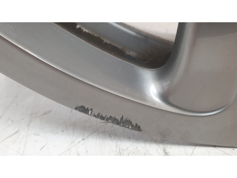 Recambio de llanta para bmw 1 (f40) 118 i referencia OEM IAM 36116897609  