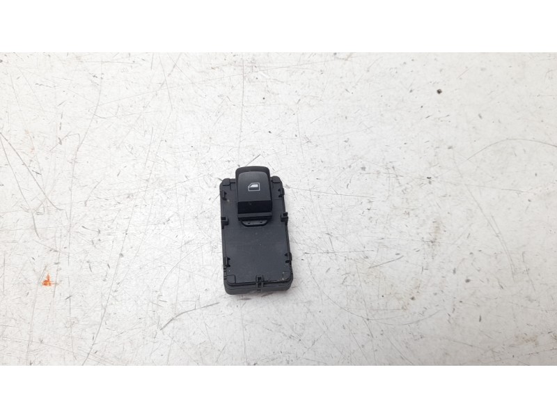 Recambio de mando elevalunas delantero derecho para mg zs comfort referencia OEM IAM 10470989  