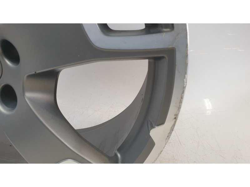 Recambio de llanta para maserati levante suv (m161) 3.0 d q4 referencia OEM IAM 980161084  