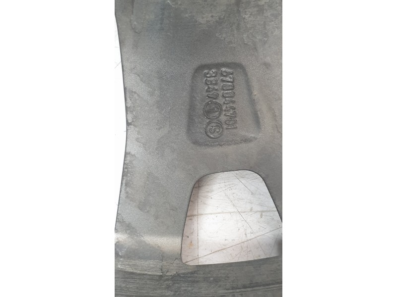 Recambio de llanta para maserati levante suv (m161) 3.0 d q4 referencia OEM IAM 670044701  
