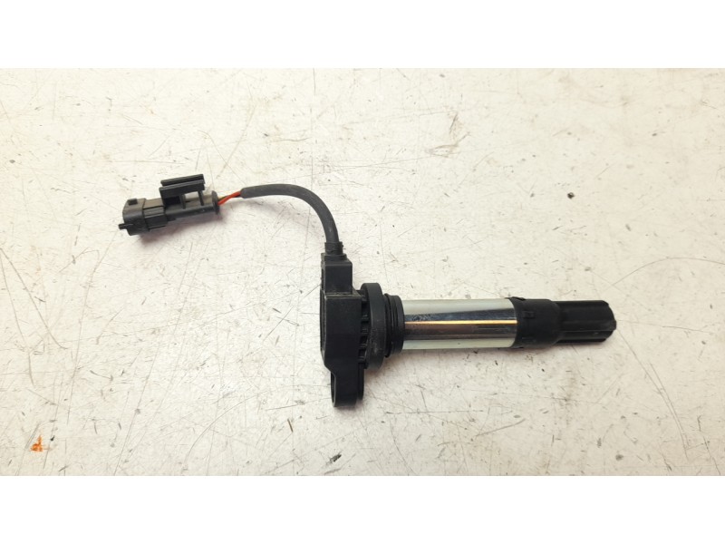 Recambio de bobina encendido para ktm duke 790 duke l referencia OEM IAM C90039006100  