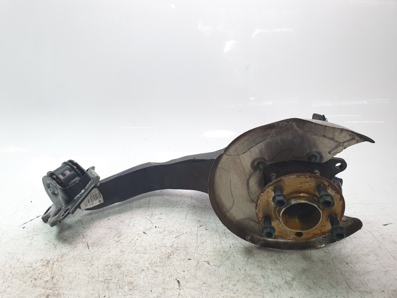Recambio de mangueta trasera izquierda para bmw 1 (f40) 118 i referencia OEM IAM 33308842879  