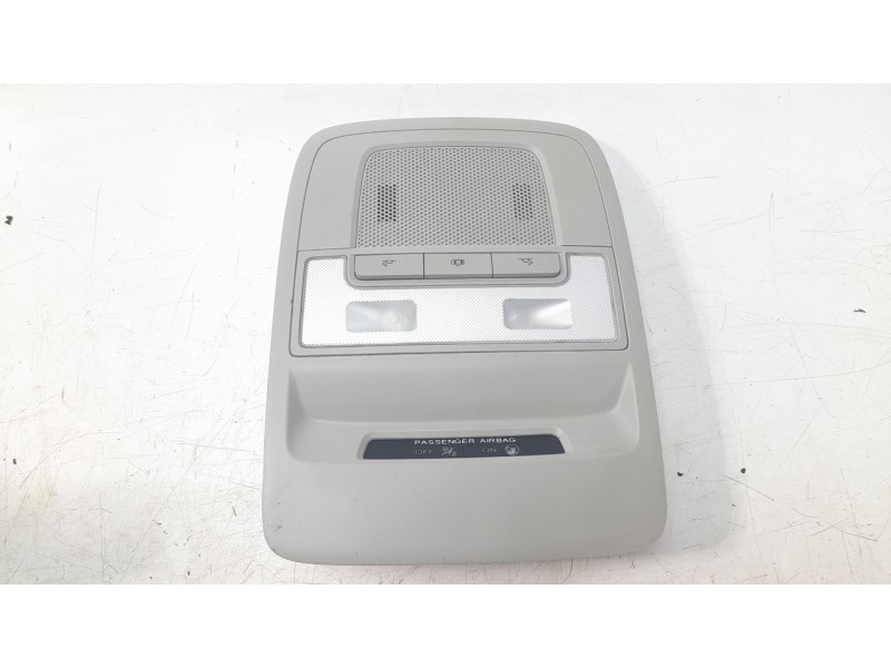 Recambio de luz interior para mg zs comfort referencia OEM IAM 10364191  