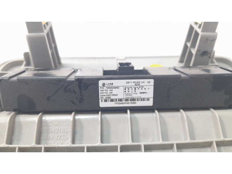 Recambio de luz interior para mg zs comfort referencia OEM IAM 10364191  