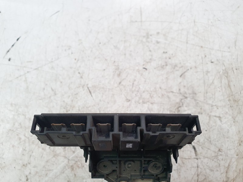 Recambio de caja reles / fusibles para dacia sandero iii stepway extreme referencia OEM IAM E5021406  