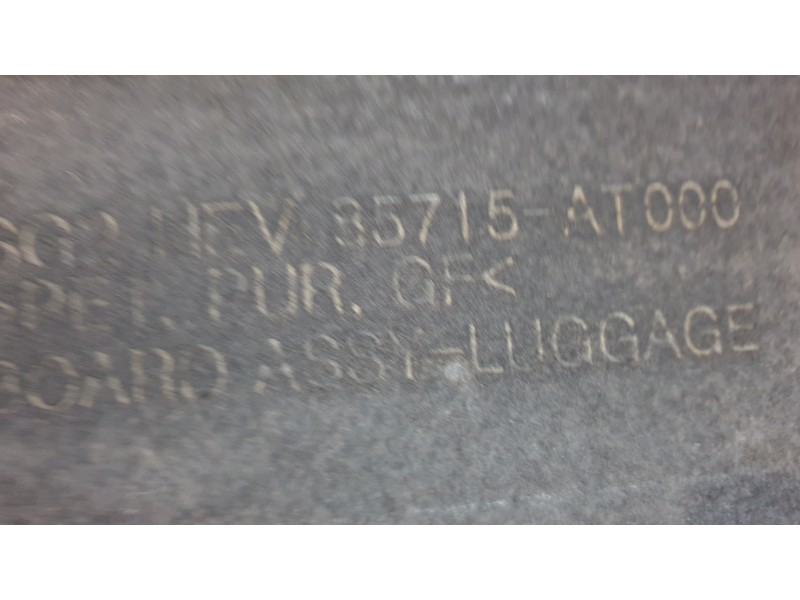 Recambio de bandeja trasera para kia niro business referencia OEM IAM 85715AT000  