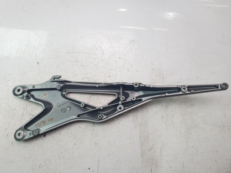 Recambio de subchasis trasero para ktm duke 790 duke l referencia OEM IAM C9070300200624  