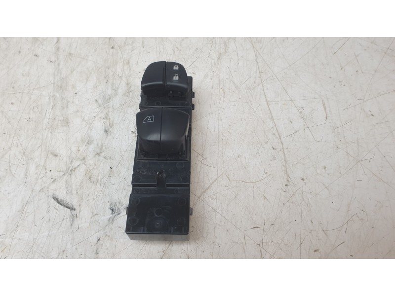 Recambio de mando elevalunas delantero izquierdo para nissan micra v (k14) 1.0 ig-t 100 referencia OEM IAM 254015FA0A  