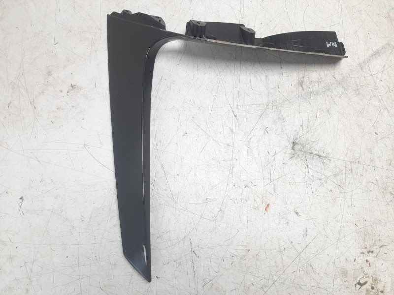 Recambio de moldura para hyundai tucson (nx) klass 2wd referencia OEM IAM 87227N7101  