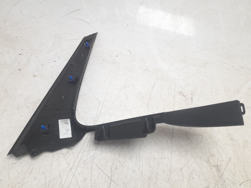 Recambio de moldura para hyundai tucson (nx) klass 2wd referencia OEM IAM 87227N7101  