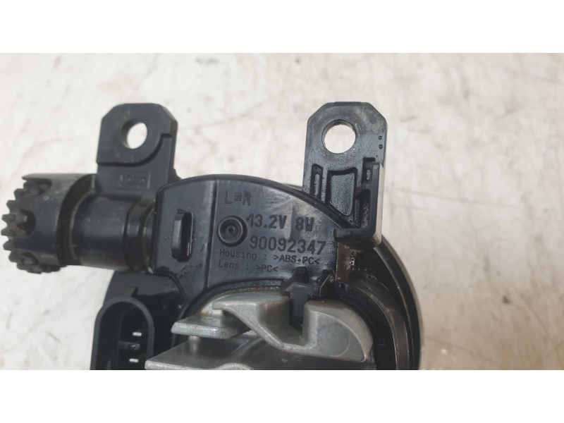 Recambio de faro antiniebla derecho para maserati levante suv (m161) 3.0 d q4 referencia OEM IAM 670033497  