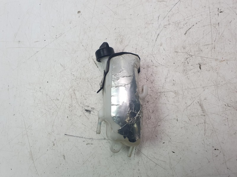 Recambio de deposito expansion para honda cb 650r referencia OEM IAM 19110MKYD50  