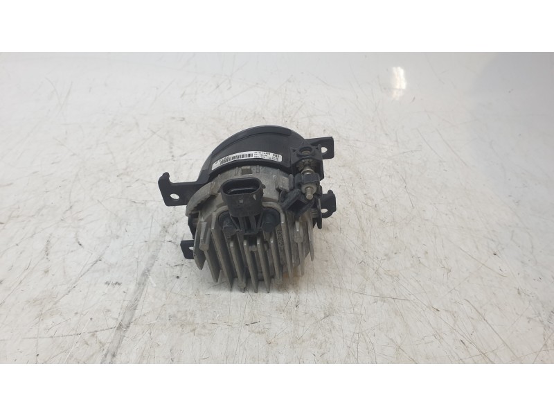 Recambio de faro antiniebla derecho para infiniti q50 50 d referencia OEM IAM 261504GA0B  