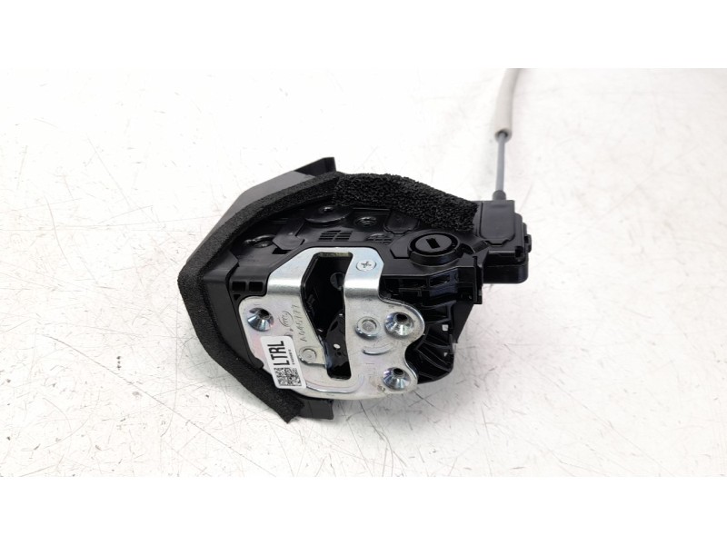 Recambio de cerradura puerta trasera izquierda para kia stonic (ybcuv) 1.2 cat referencia OEM IAM 81410H8020  