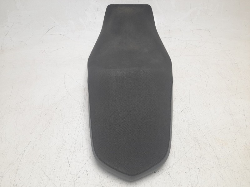 Recambio de asiento para bmw f 750 gs referencia OEM IAM 52538564836  
