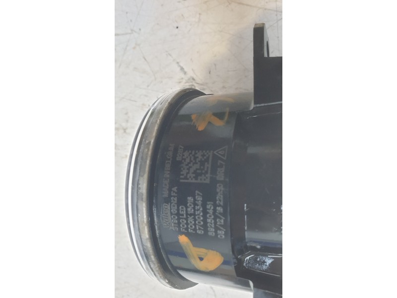 Recambio de faro antiniebla izquierdo para maserati levante suv (m161) 3.0 d q4 referencia OEM IAM 670033497  