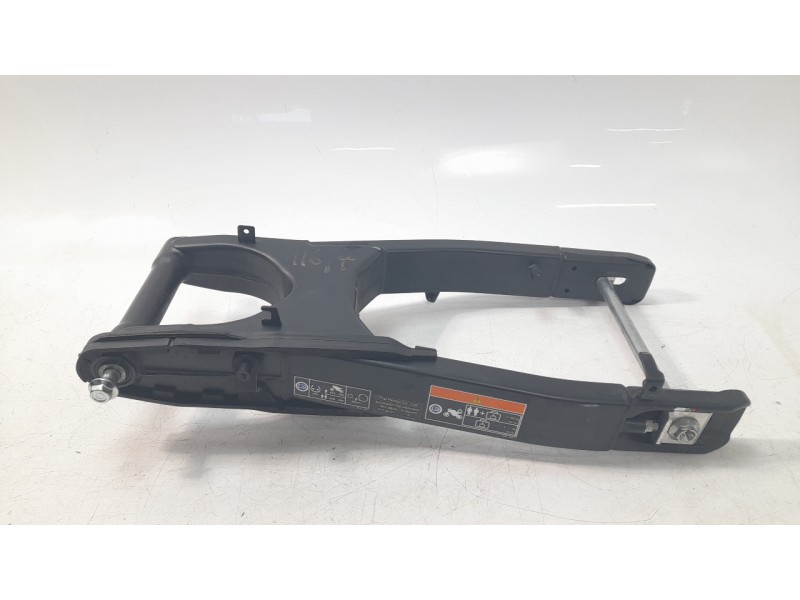 Recambio de basculante para honda cb 500f referencia OEM IAM 52200MKPDN0  
