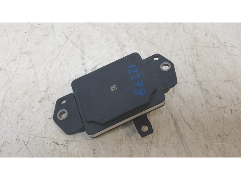 Recambio de valvula egr para toyota rav 4 v (_a5_, _h5_) 2.5 hybrid awd (axap54) referencia OEM IAM 8821042021  