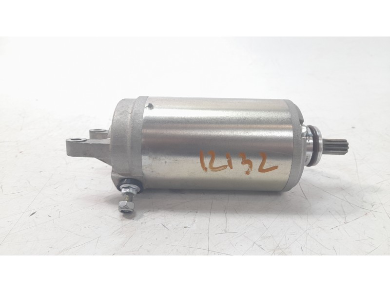 Recambio de motor arranque para ktm duke 790 duke l referencia OEM IAM C90040001000  
