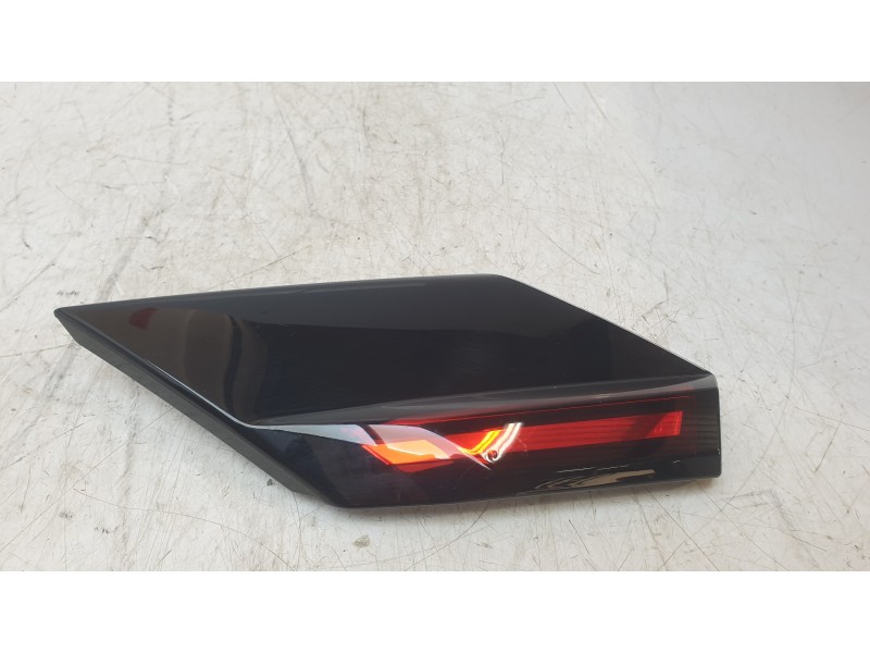 Recambio de piloto trasero izquierdo para citroën c4 berlina e-feel pack referencia OEM IAM 9835109780  