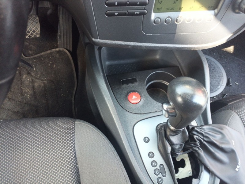 Recambio de warning para seat leon (1p1) 2.0 tdi 16v referencia OEM IAM   