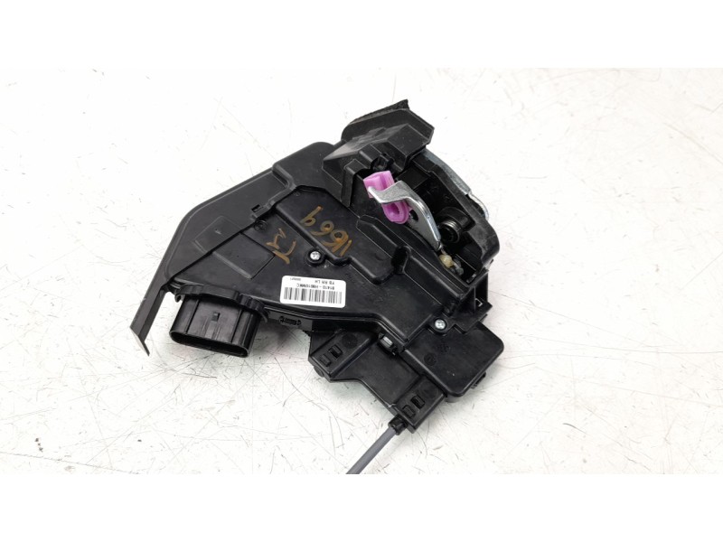 Recambio de cerradura puerta trasera izquierda para kia stonic (ybcuv) 1.2 cat referencia OEM IAM 81410H8020  